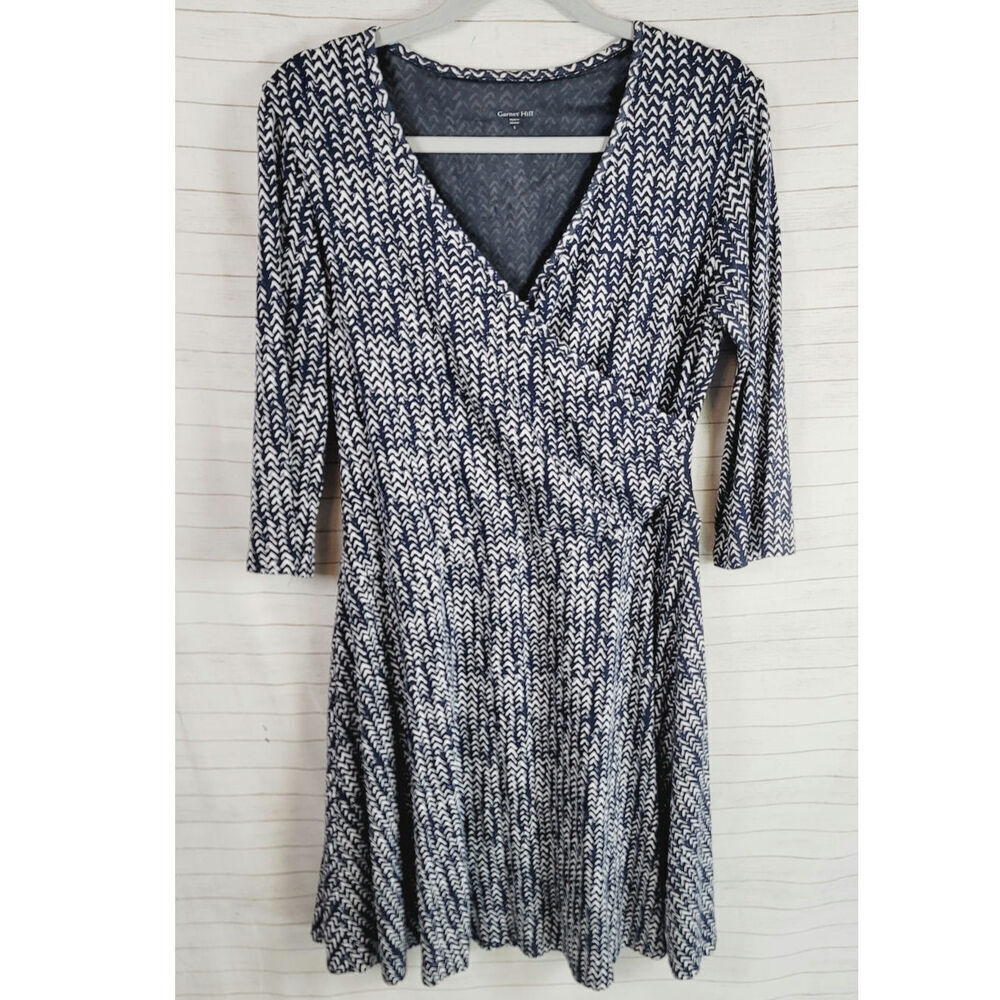 GARNET HILL BRIANNA KNIT WRAP DRESS IN NAVY CHEVRON, SZ LARGE